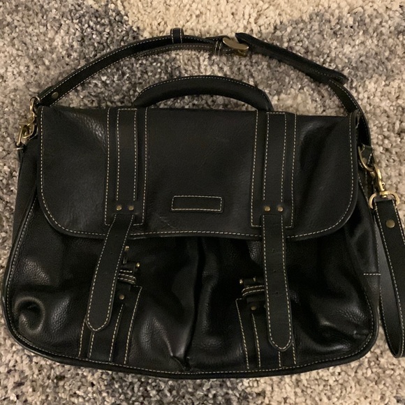 Cole Haan Messenger Bag 💼❤️ - Picture 1 of 5